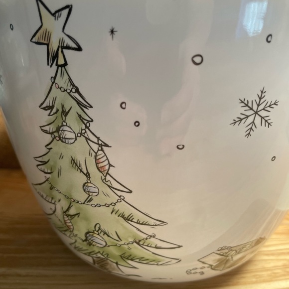 NWOT Disney Winnie the Pooh Holiday Ceramic Mixing Bowl - Picture 4 of 12